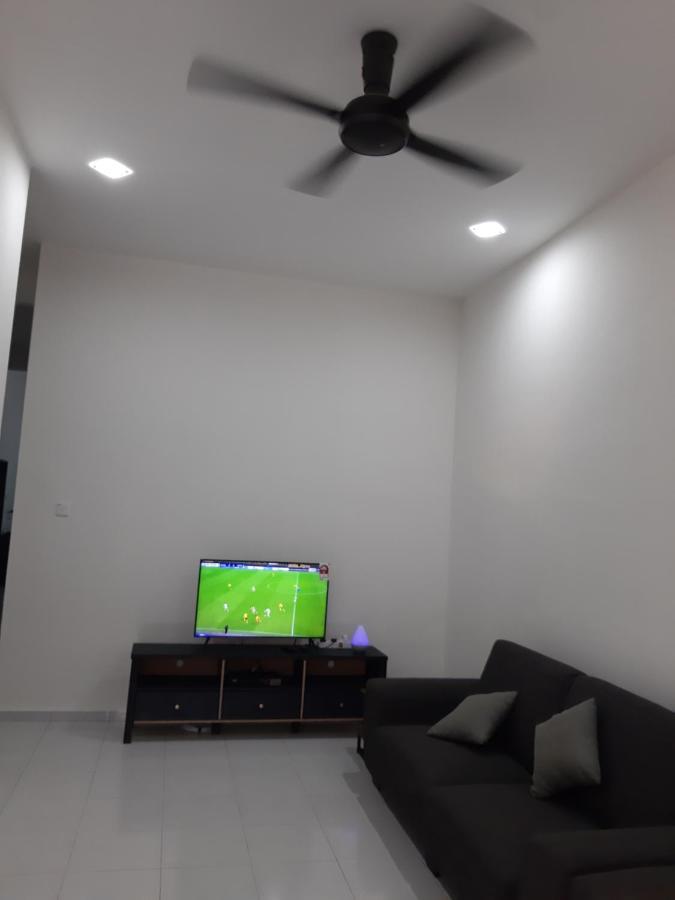 Rumah Armand Melaka 4Br Fully Aircond Экстерьер фото