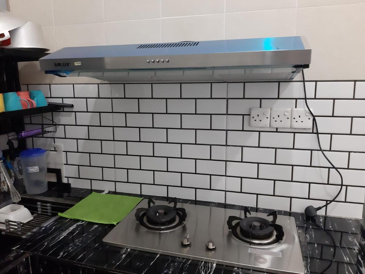 Rumah Armand Melaka 4Br Fully Aircond Экстерьер фото