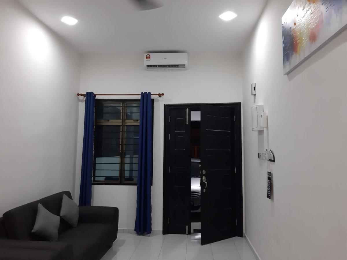 Rumah Armand Melaka 4Br Fully Aircond Экстерьер фото